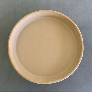 Pampered Chef 11” Round Baker Family Heritage Collection Stoneware Pan Dish K060